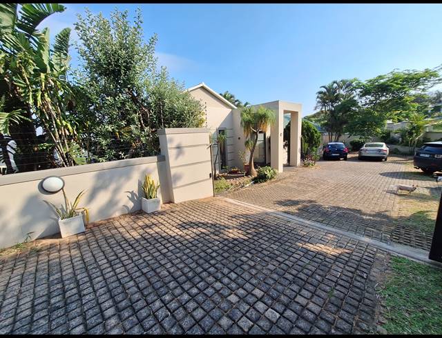 5 BEDROOM HOUSE TO LET IN UMHLANGA CENTRAL